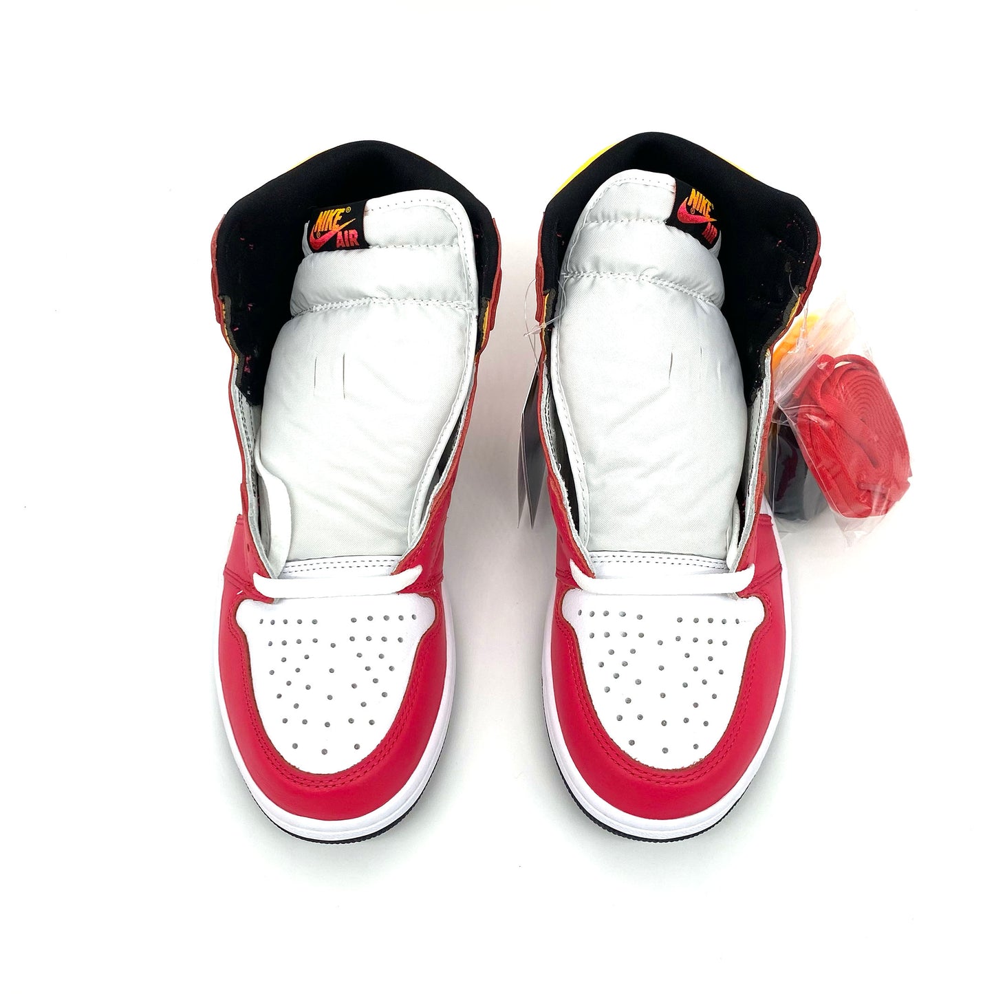 NIKE AIR JORDAN 1 RETRO HIGH OG ”LIGHT FUSION RED”