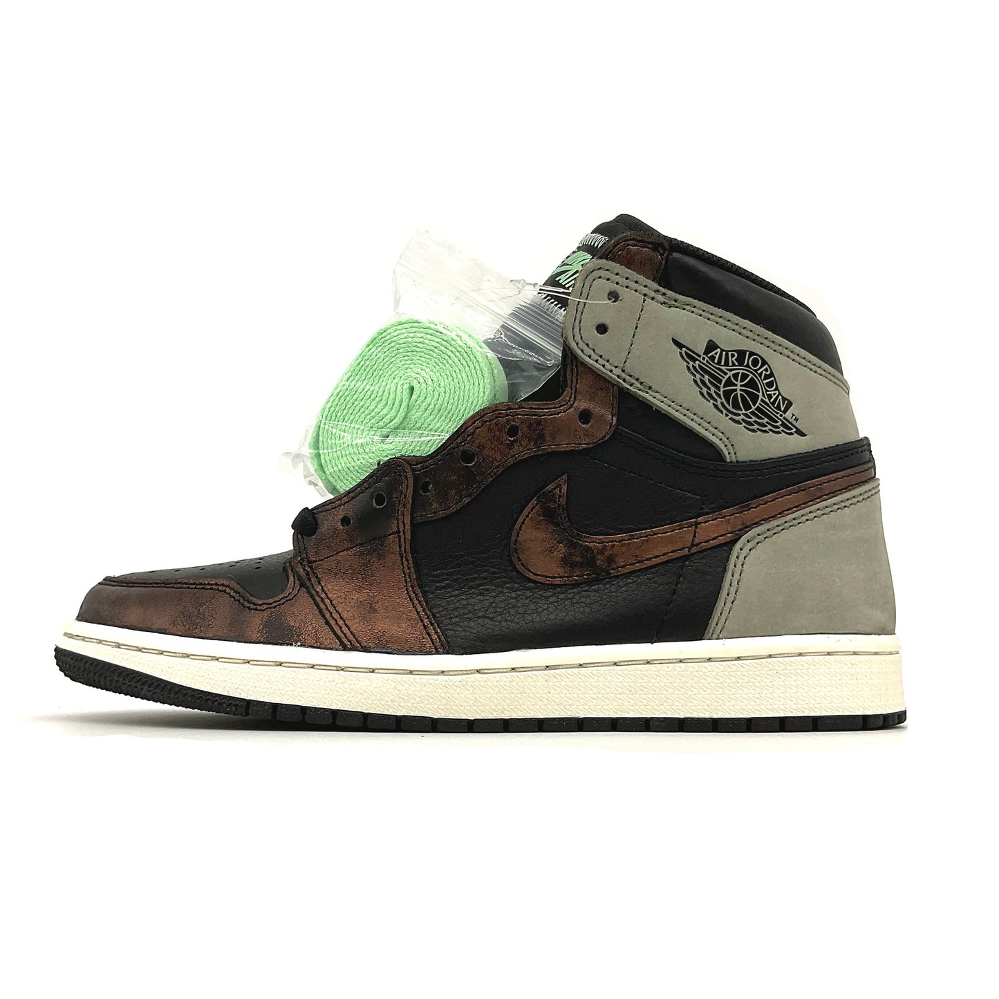 NIKE AIR JORDAN 1 RETRO HIGH OG “LIGHT ARMY”