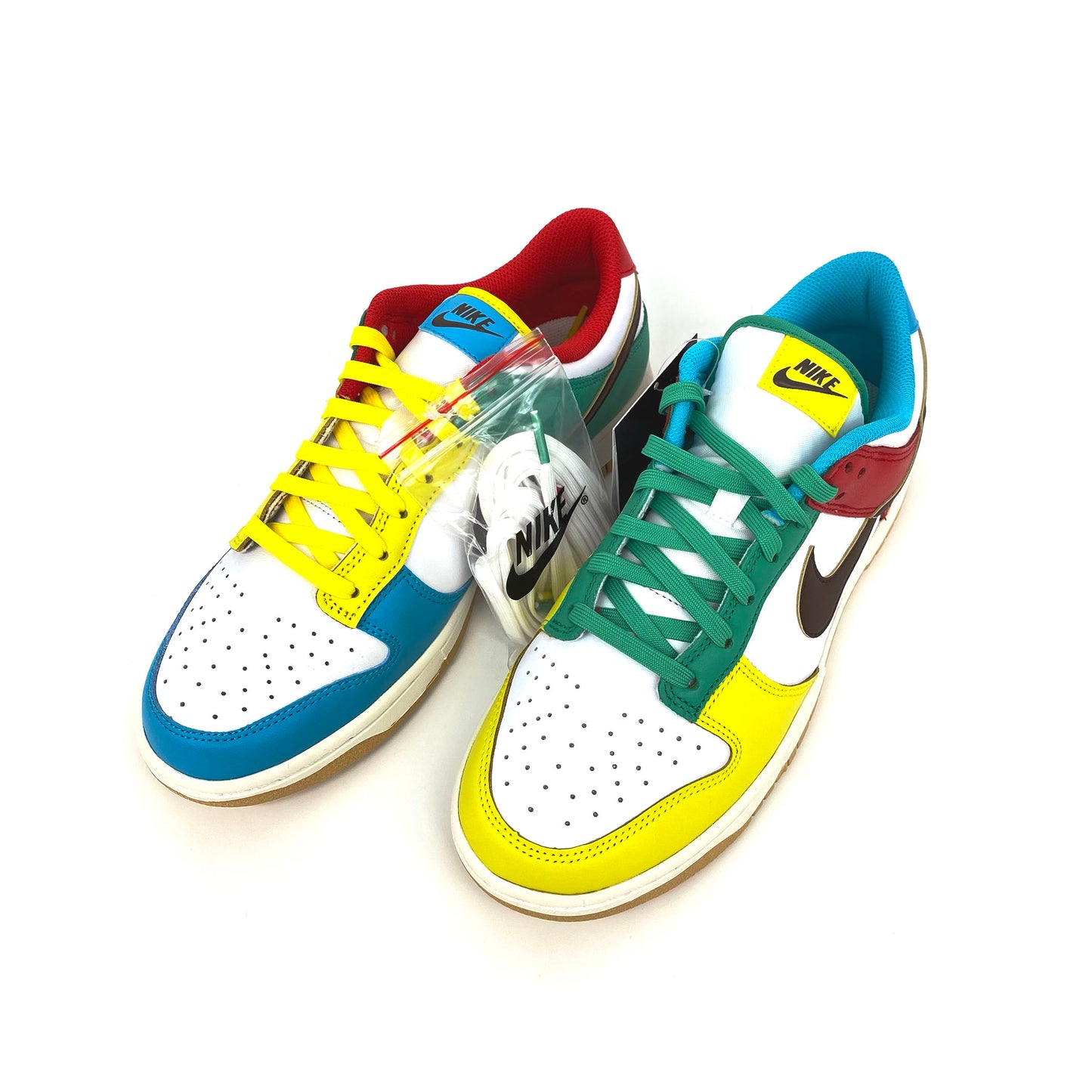 NIKE DUNK LOW SE “FREE 99 WHITE”