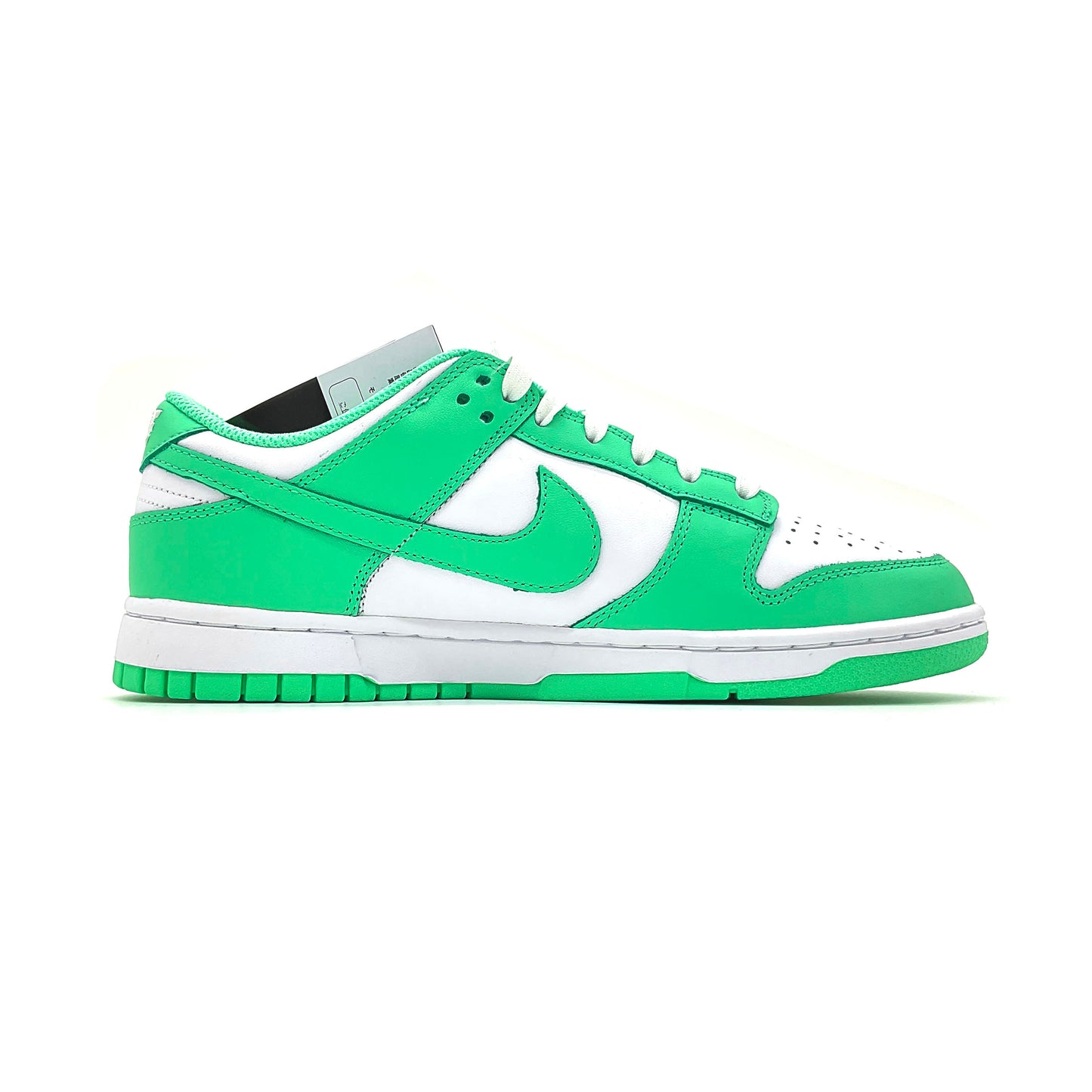 WMNS NIKE DUNK LOW “GREEN GLOW”