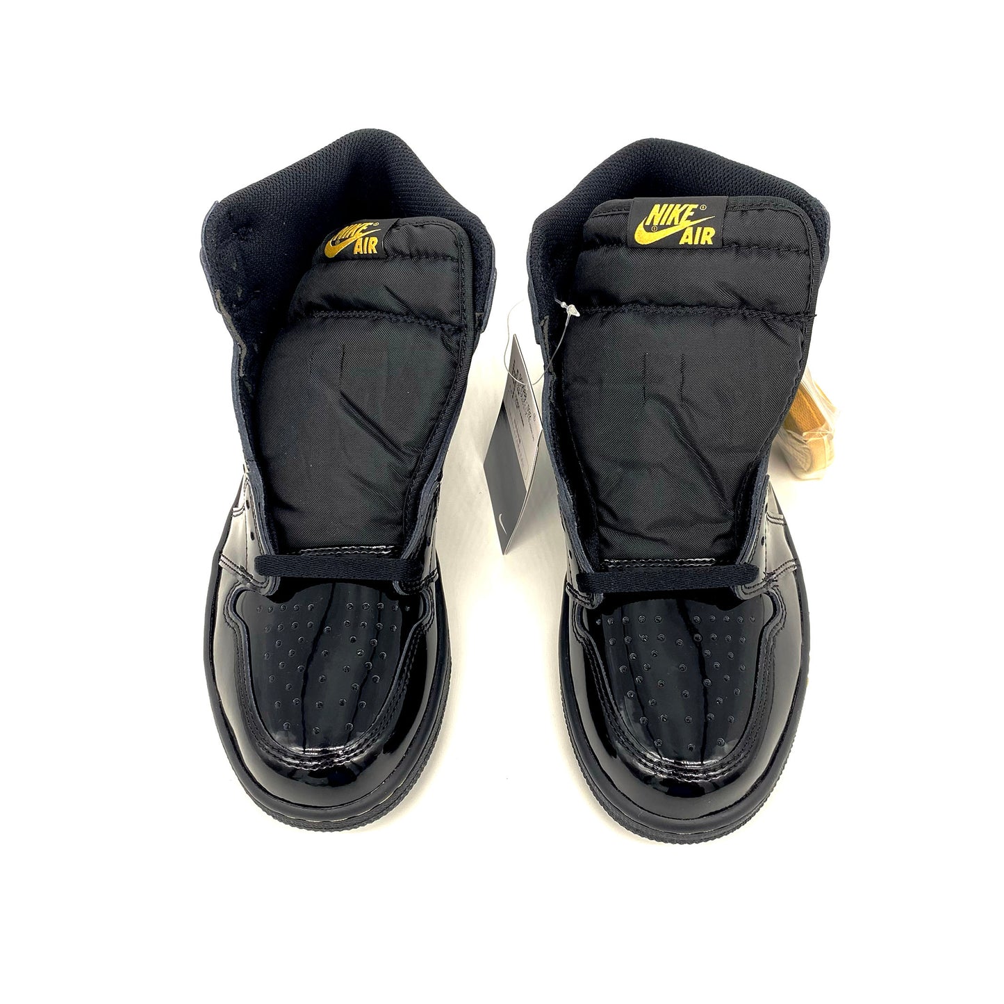NIKE AIR JORDAN 1 RETRO HIGH OG ”BLACK METALLIC GOLD”
